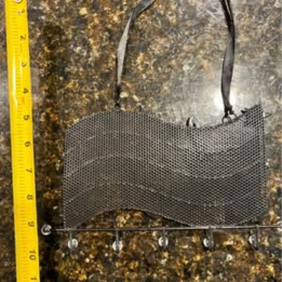 Hanging Music‎ Notes Jewelry Holder – Like New - Picture 3 of 3